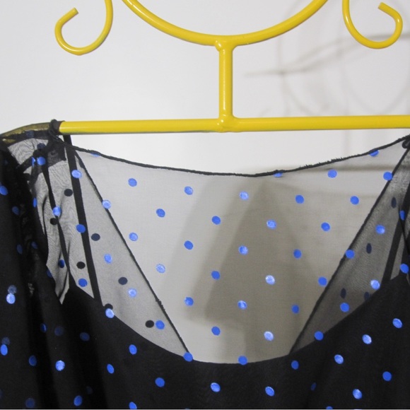 Vintage cocktail length dress by Zarnett of Toronto. - Picture 6 of 14